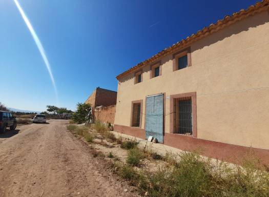 Country House - Resale - Pinoso - Edge of town