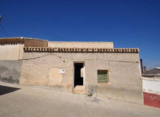 Country House - Resale - Raspay - Urban location