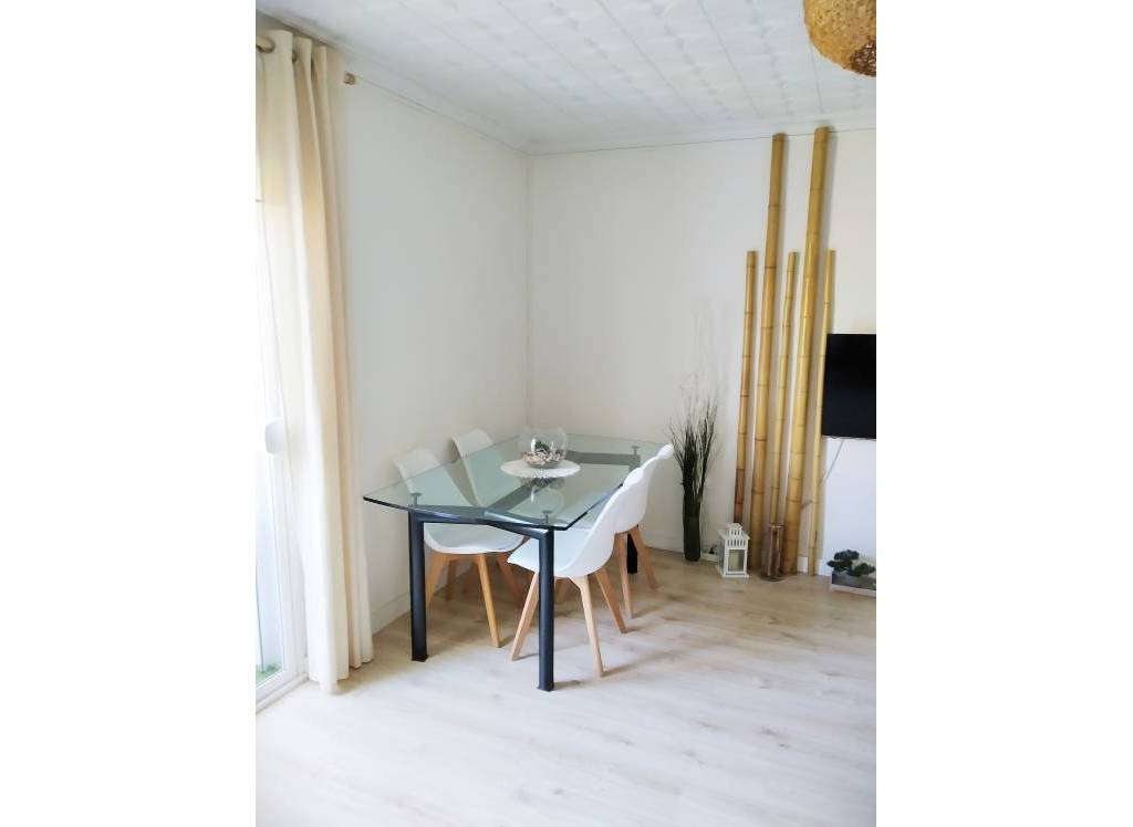 Resale - Apartment - Alicante