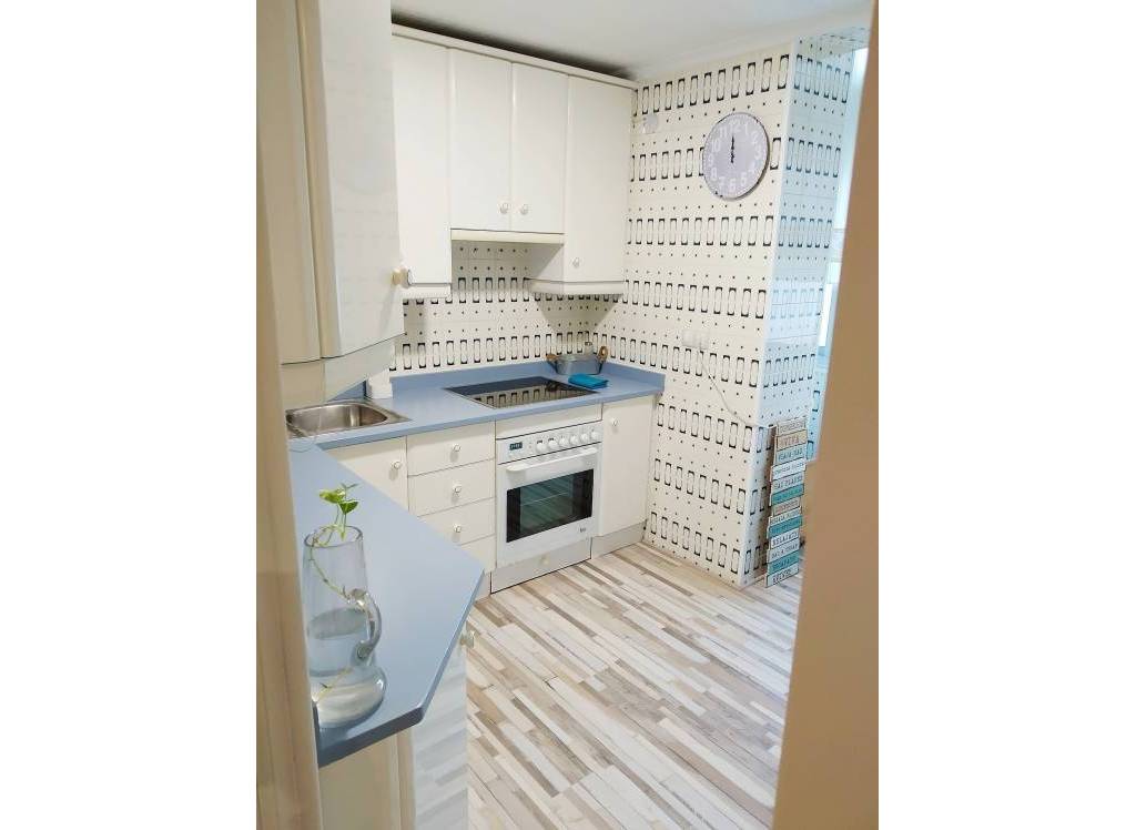 Resale - Apartment - Alicante