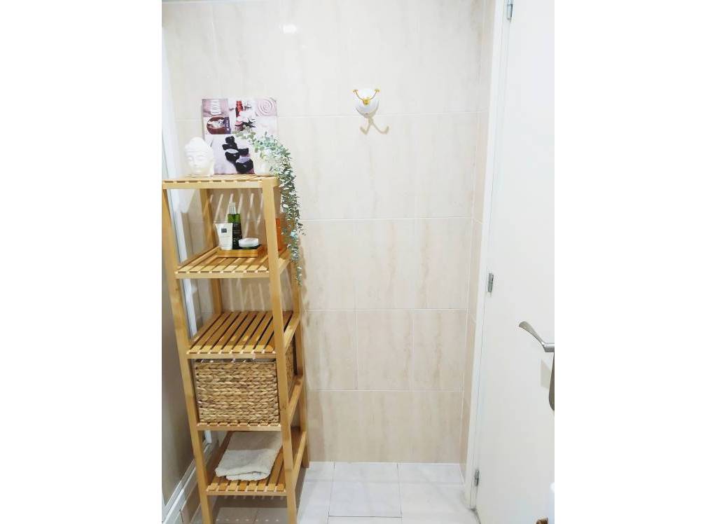 Resale - Apartment - Alicante