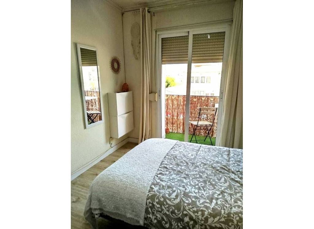 Resale - Apartment - Alicante