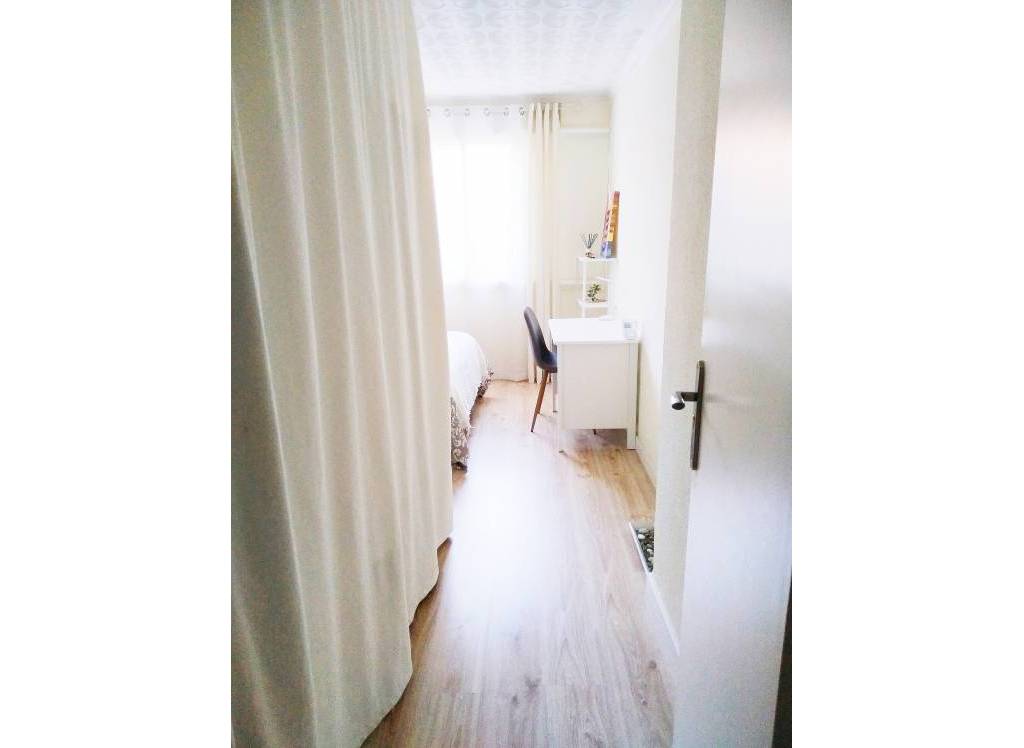 Resale - Apartment - Alicante