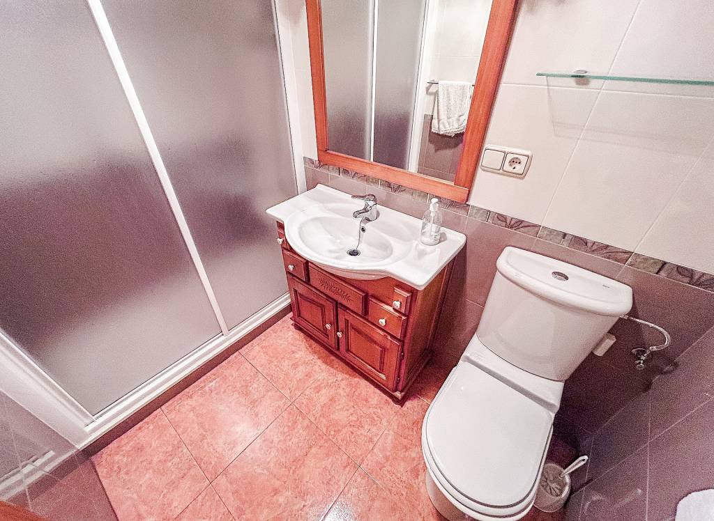 Resale - Apartment - Almansa