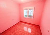 Resale - Apartment - Almansa