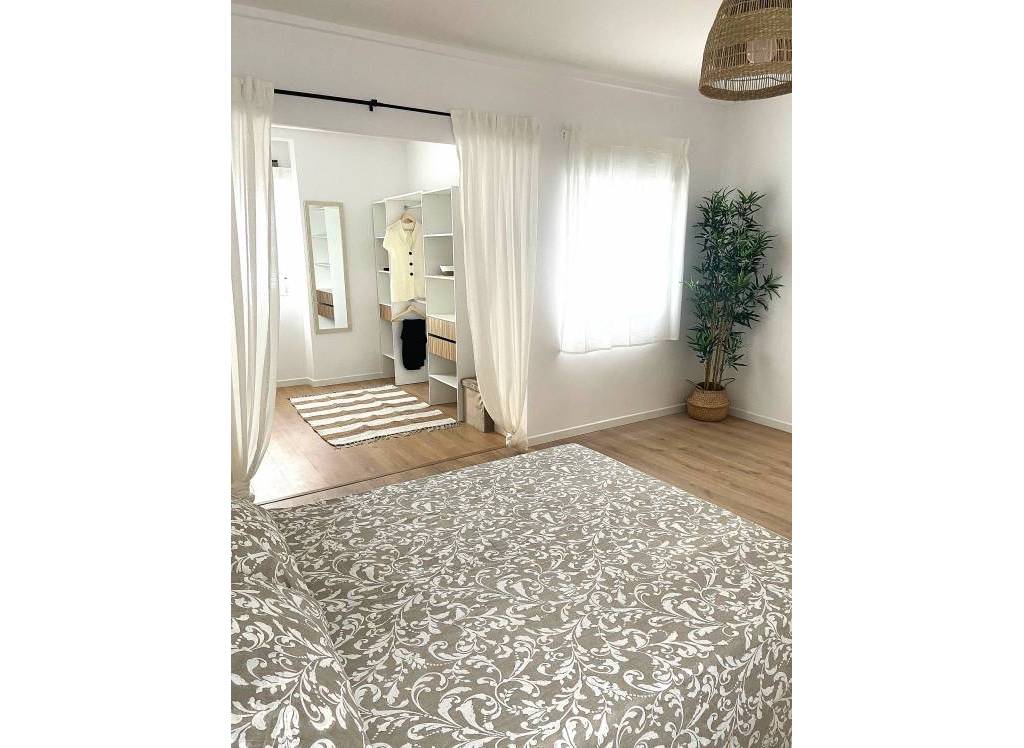 Resale - Apartment - Elda