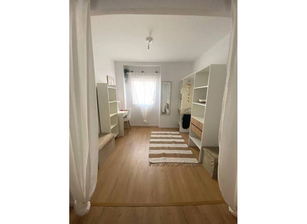 Resale - Apartment - Elda