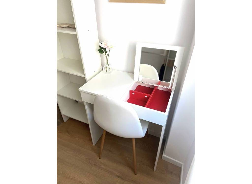 Resale - Apartment - Elda