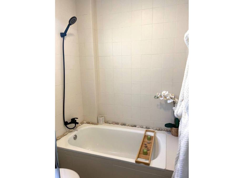 Resale - Apartment - Elda