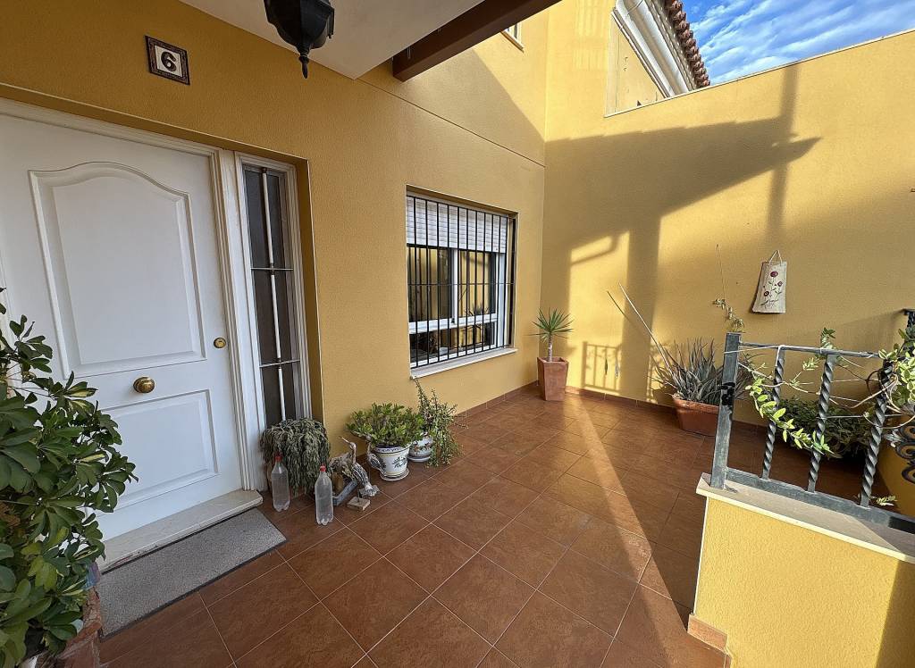 Resale - Apartment - La Romana