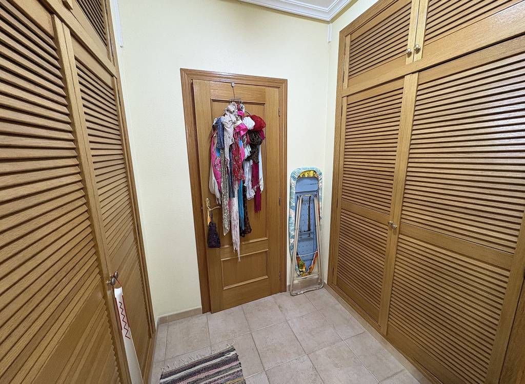 Resale - Apartment - La Romana