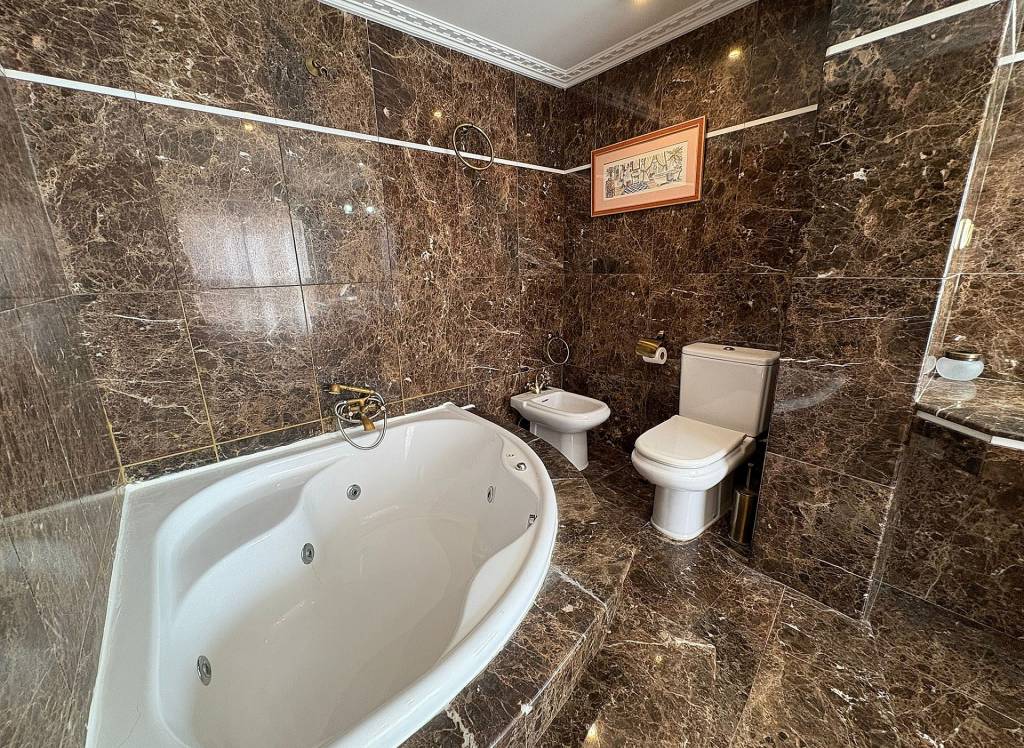 Resale - Apartment - Novelda