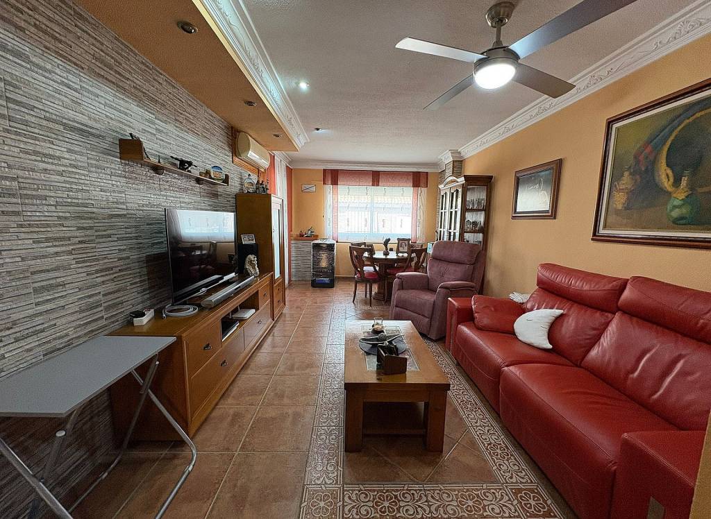 Resale - Apartment - Petrer