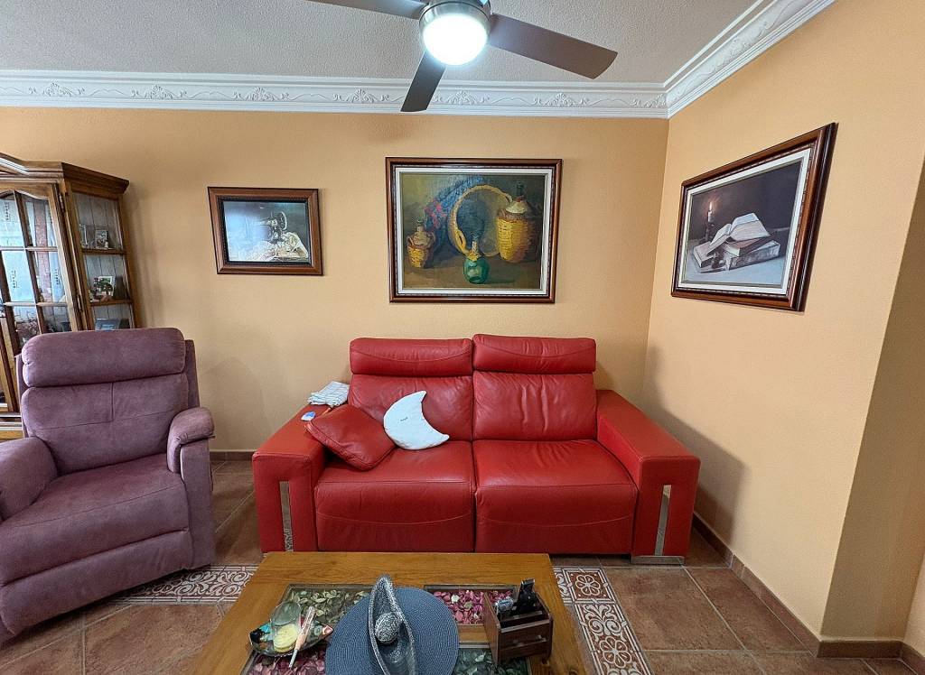 Resale - Apartment - Petrer