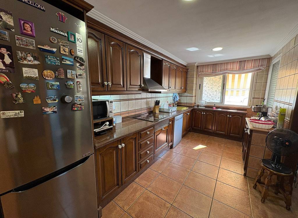 Resale - Apartment - Petrer