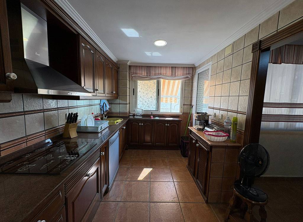 Resale - Apartment - Petrer