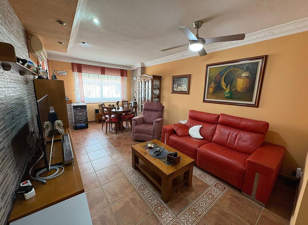 Resale - Apartment - Petrer