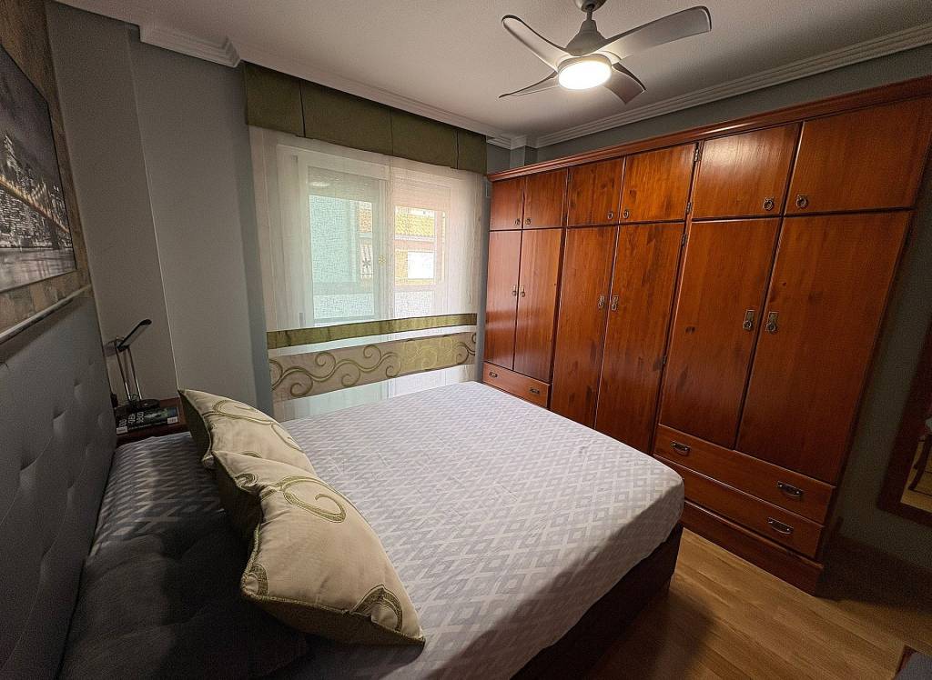 Resale - Apartment - Petrer