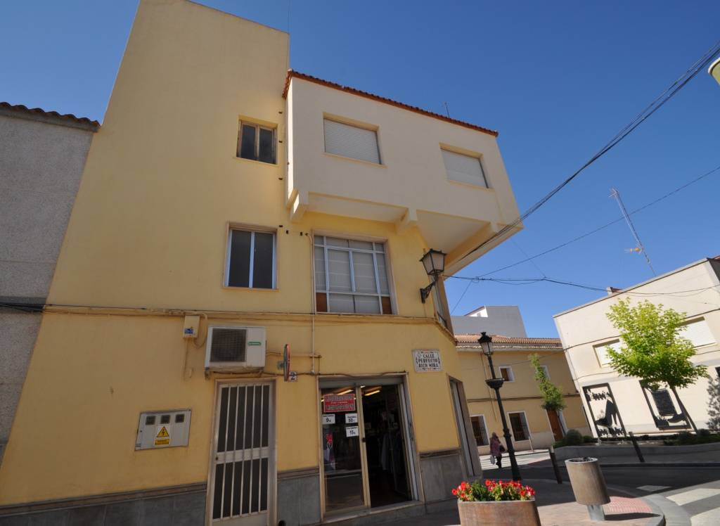 Resale - Apartment - Pinoso - Urban location