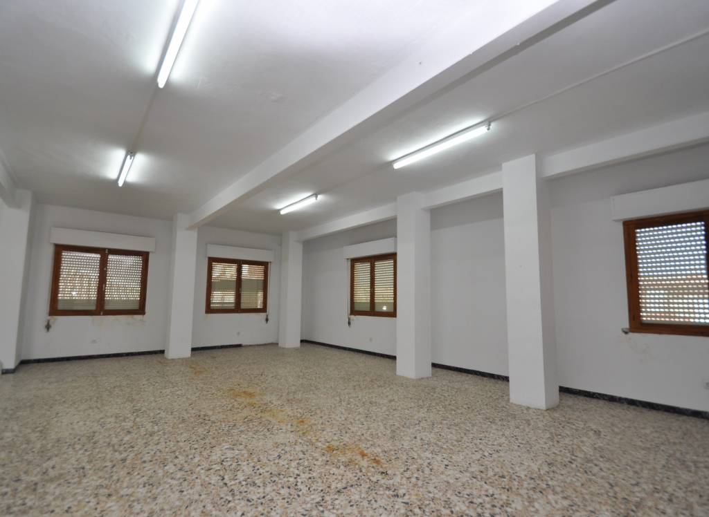 Resale - Apartment - Pinoso - Urban location