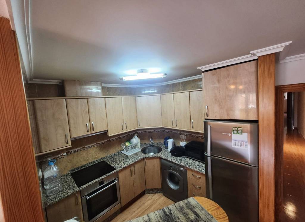 Resale - Apartment - Pinoso