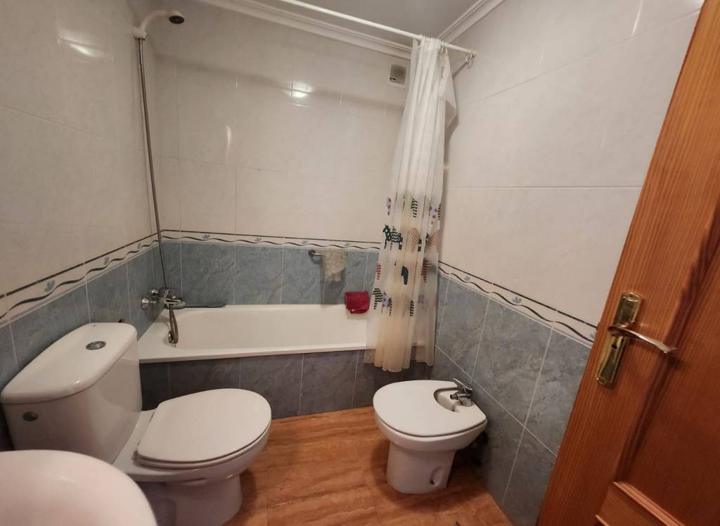 Resale - Apartment - Pinoso