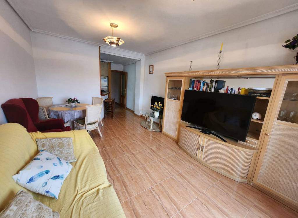 Resale - Apartment - Pinoso