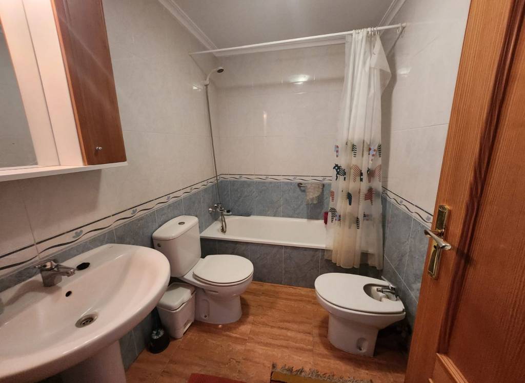 Resale - Apartment - Pinoso