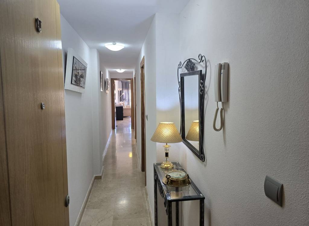 Resale - Apartment - Pinoso