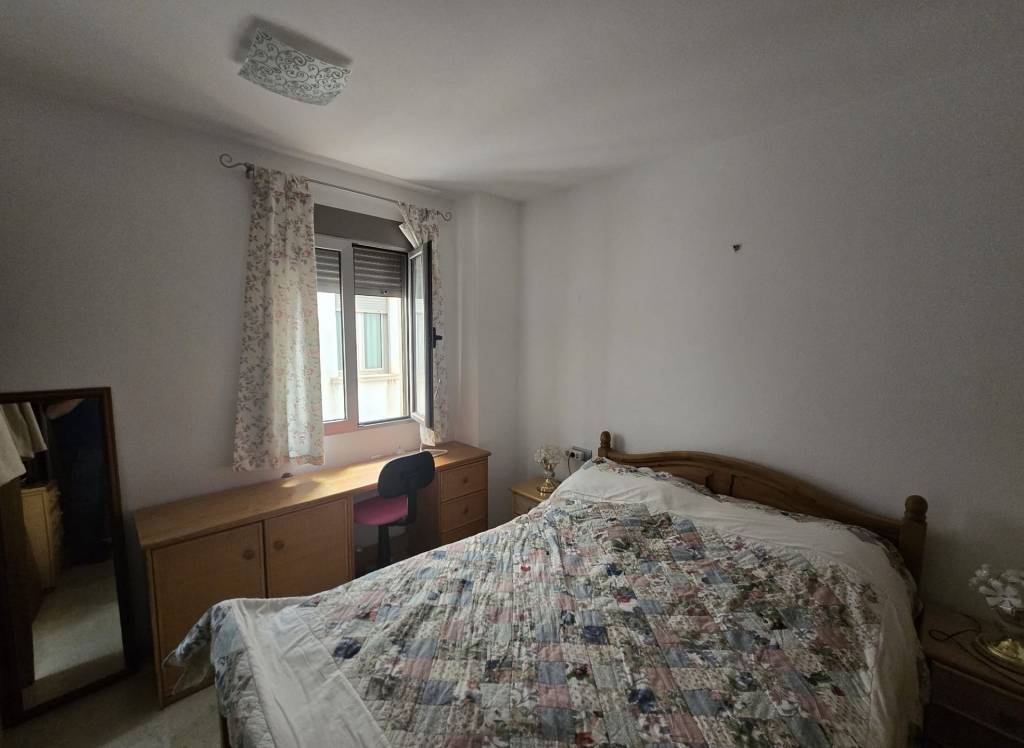 Resale - Apartment - Pinoso