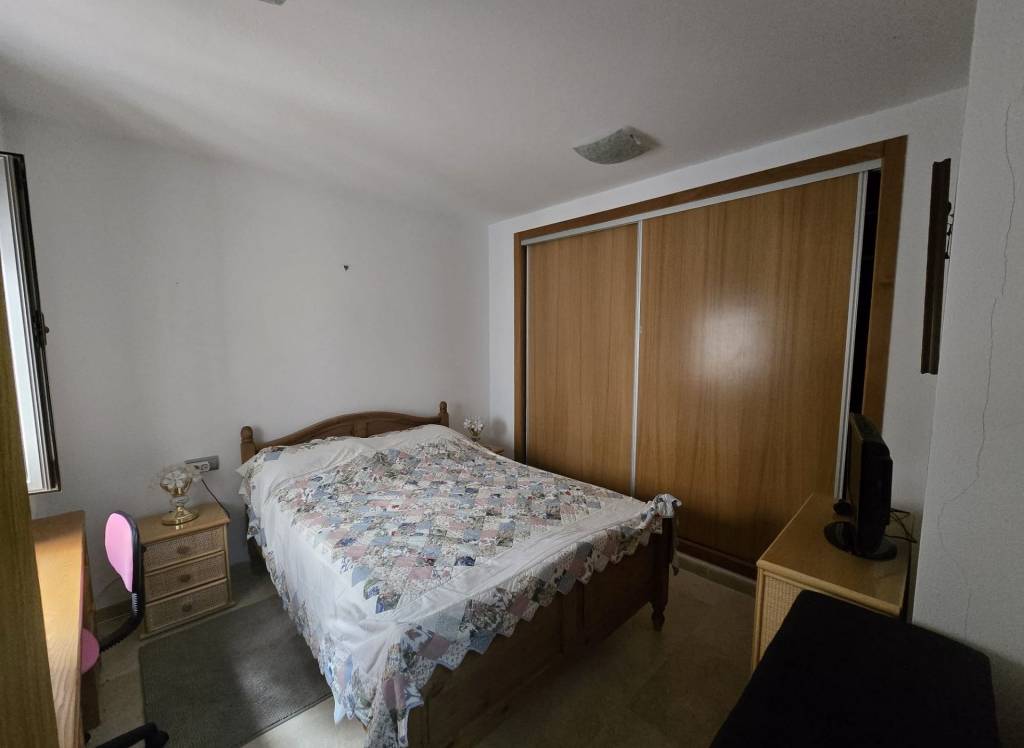 Resale - Apartment - Pinoso