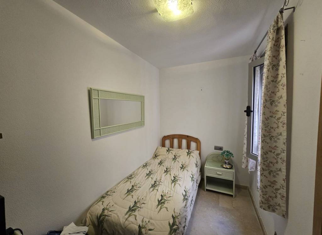 Resale - Apartment - Pinoso