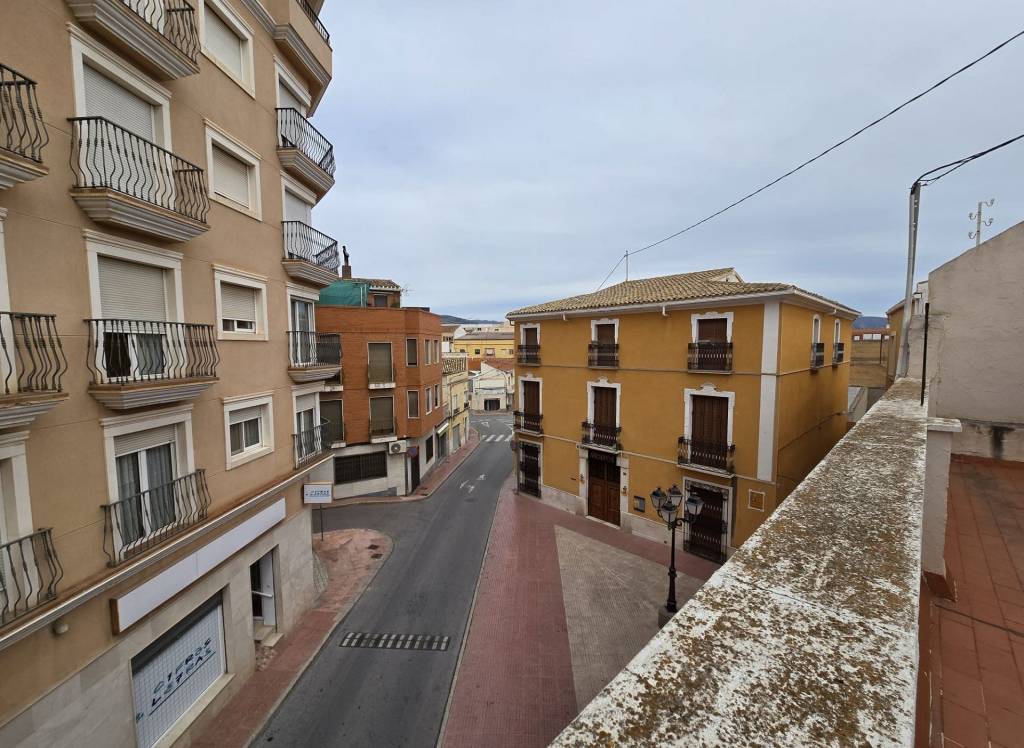 Resale - Apartment - Sax