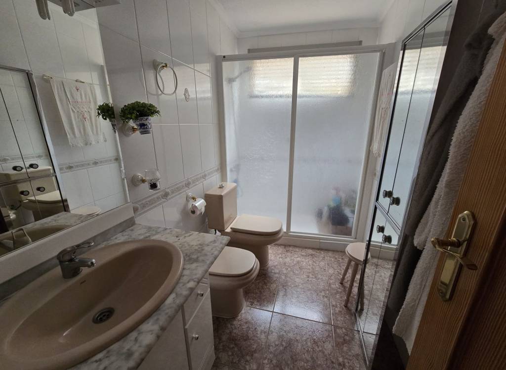 Resale - Apartment - Sax