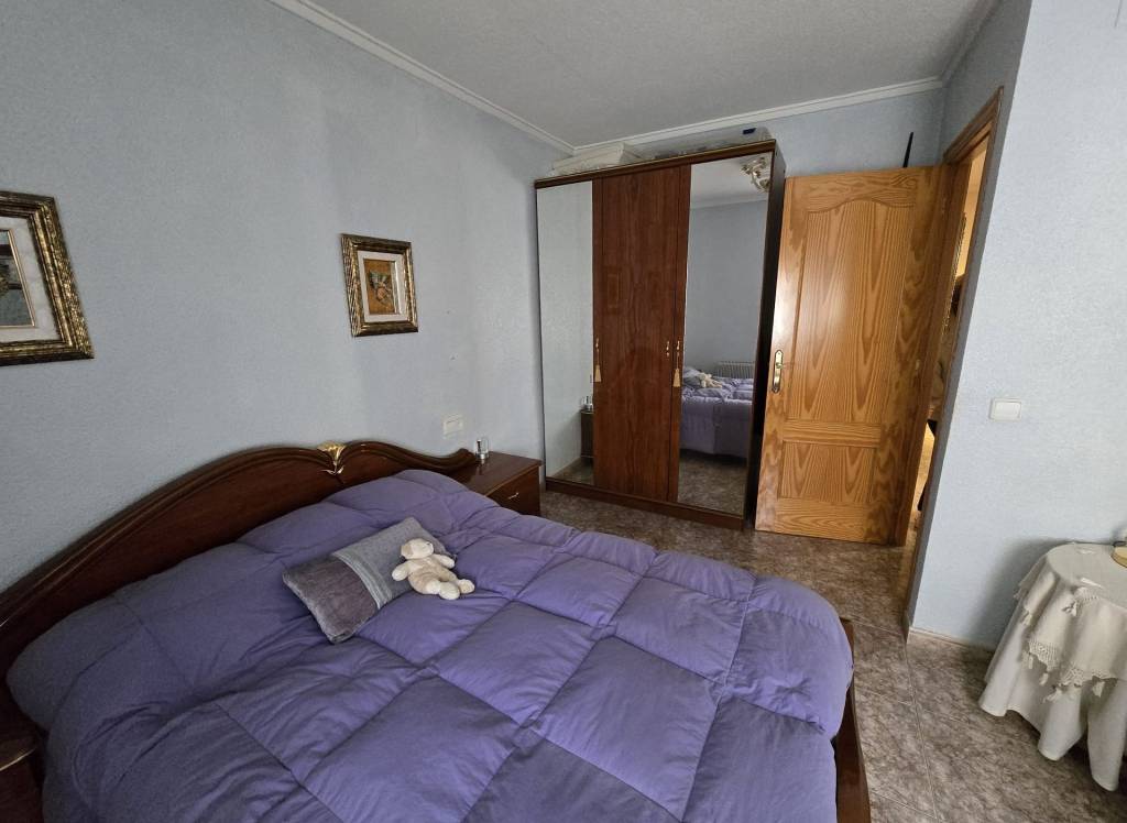 Resale - Apartment - Sax