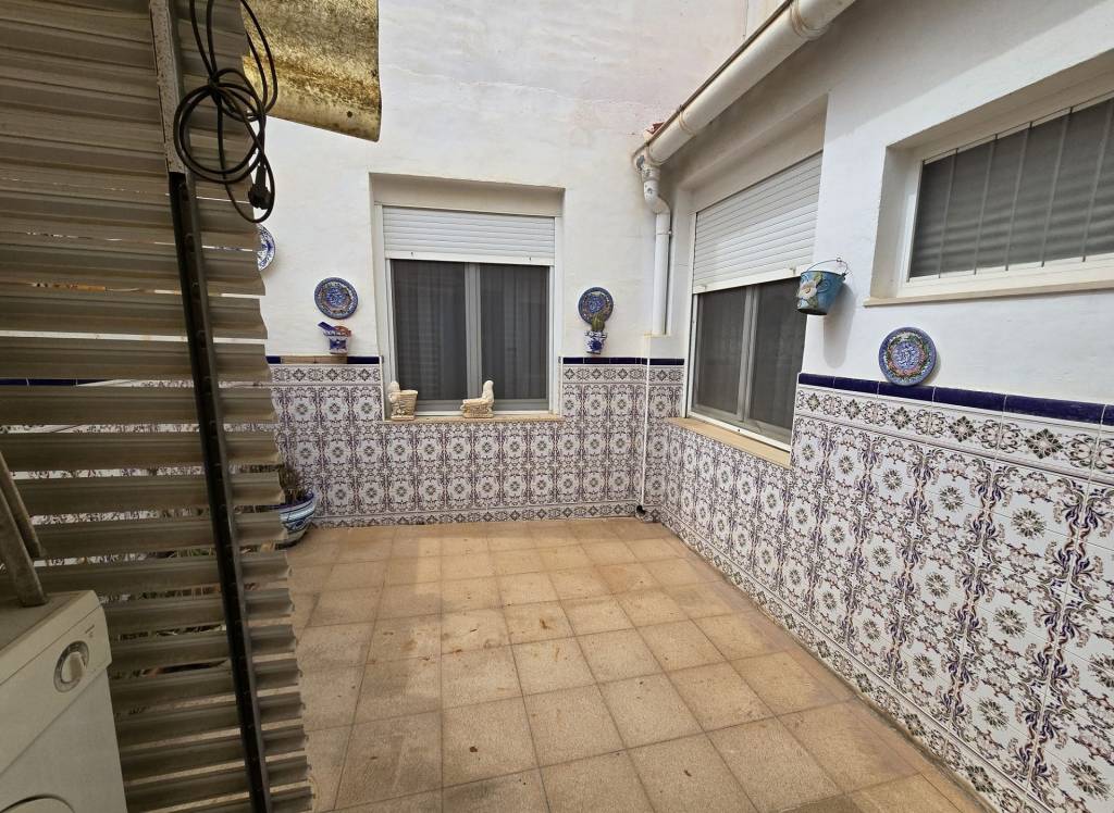 Resale - Apartment - Sax