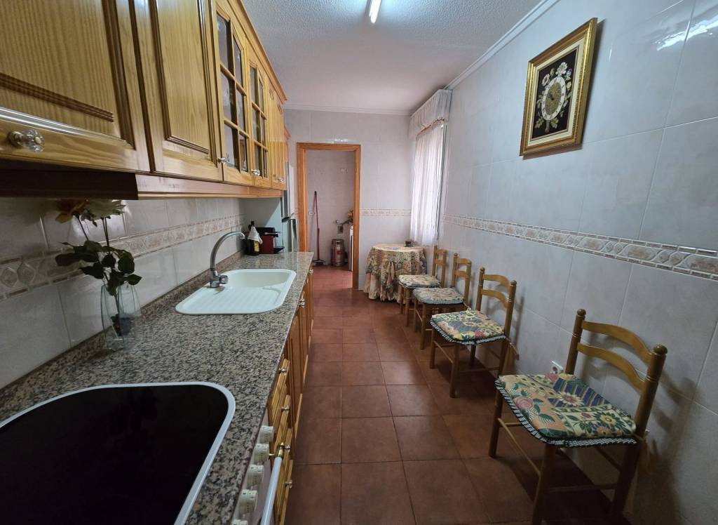 Resale - Apartment - Sax