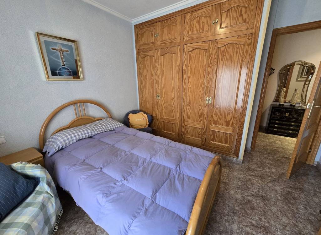 Resale - Apartment - Sax