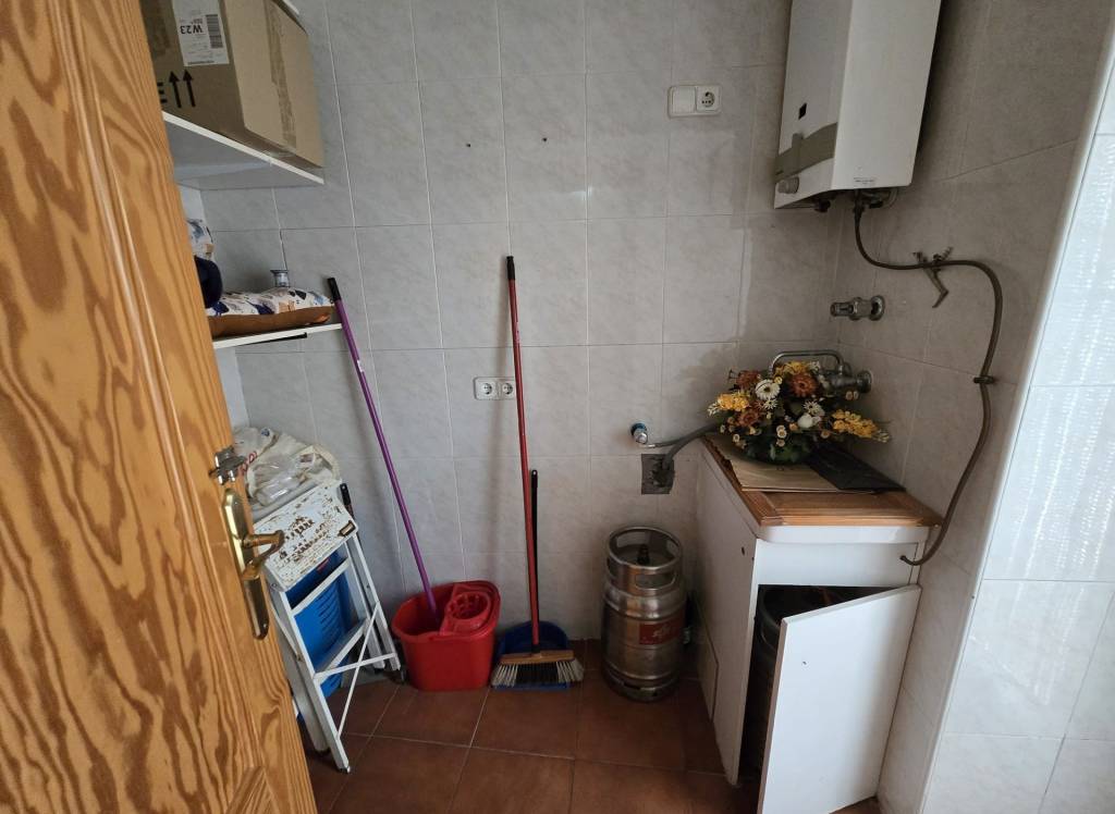 Resale - Apartment - Sax