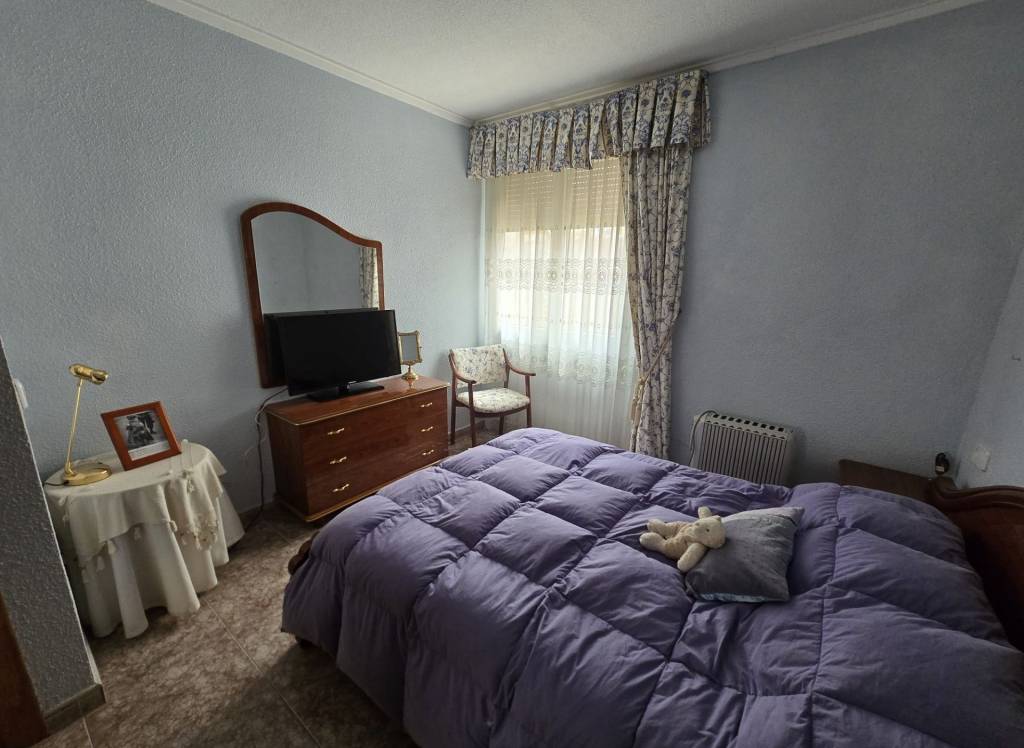 Resale - Apartment - Sax