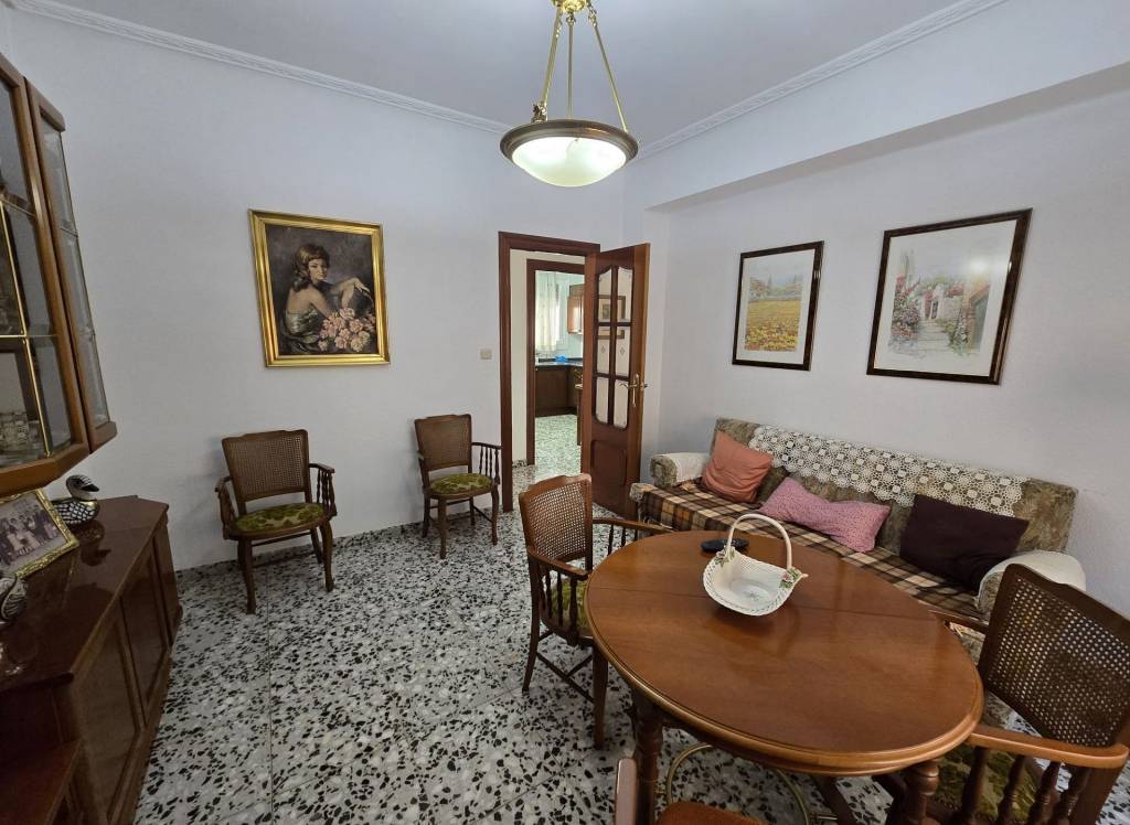 Resale - Apartment - Sax