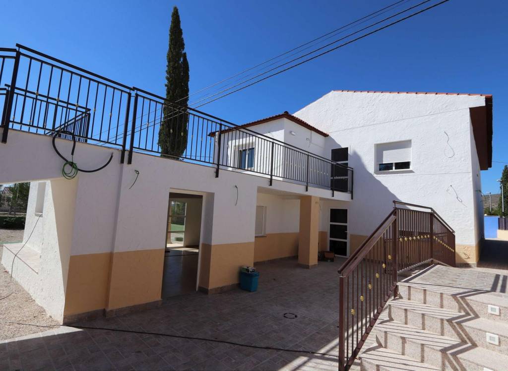 Resale - Commercial - Fortuna