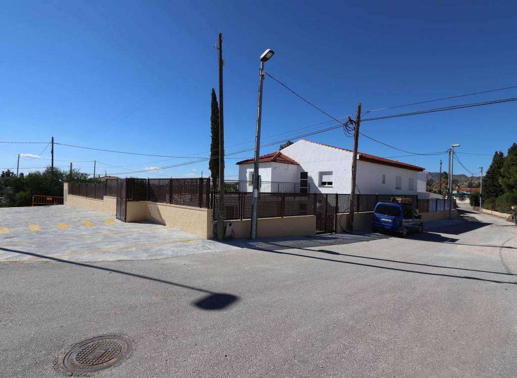 Resale - Commercial - Fortuna