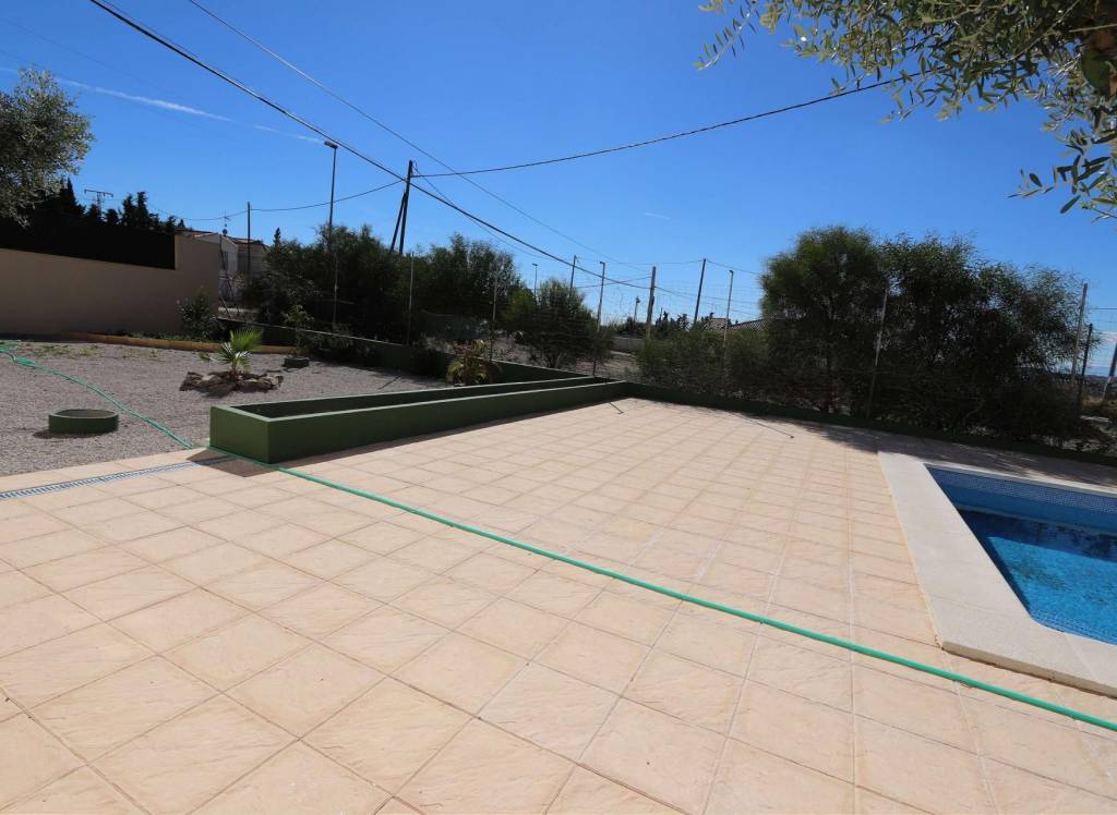 Resale - Commercial - Fortuna