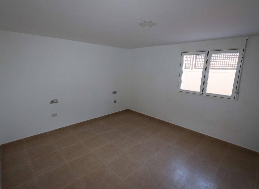 Resale - Commercial - Fortuna