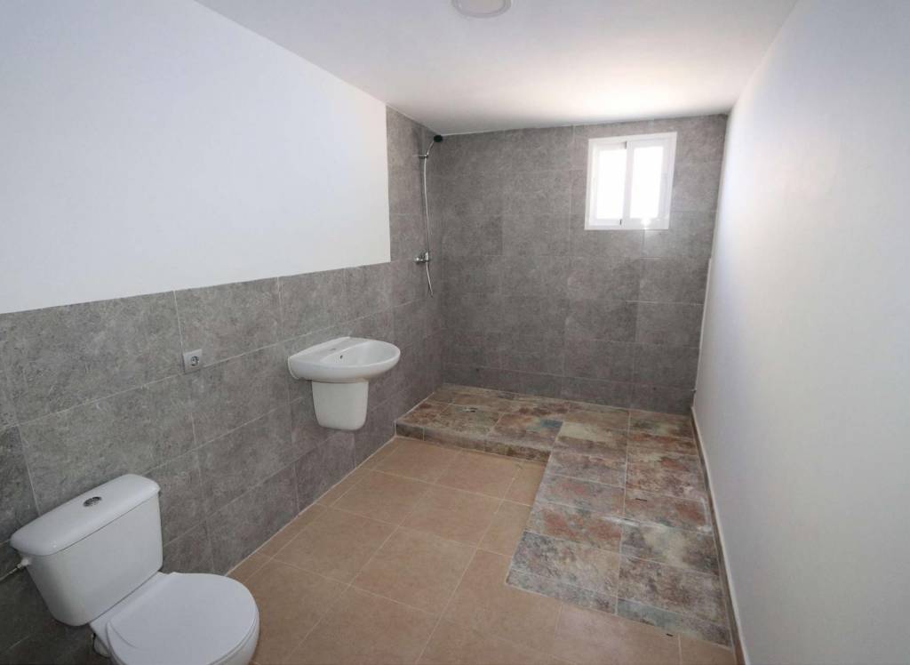 Resale - Commercial - Fortuna