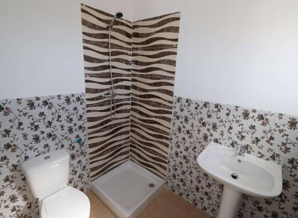 Resale - Commercial - Fortuna