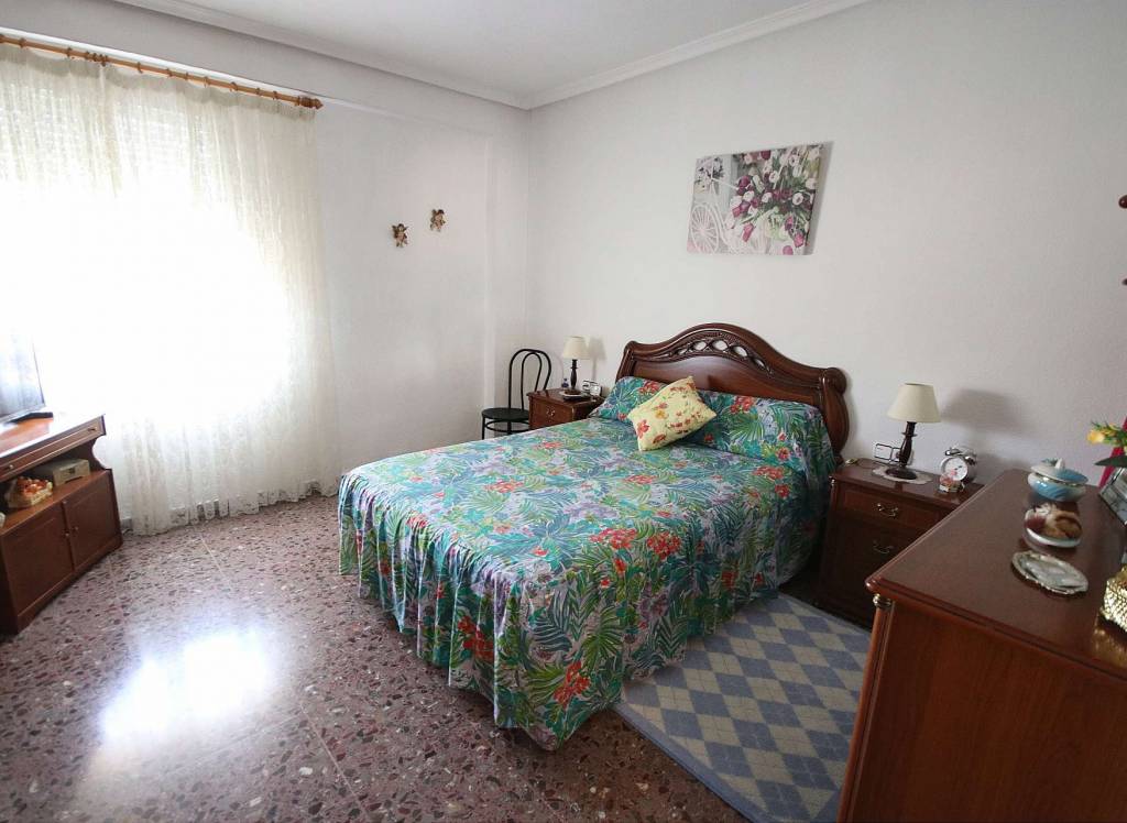 Resale - Commercial - Monovar