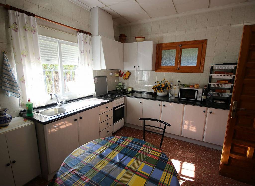 Resale - Commercial - Monovar