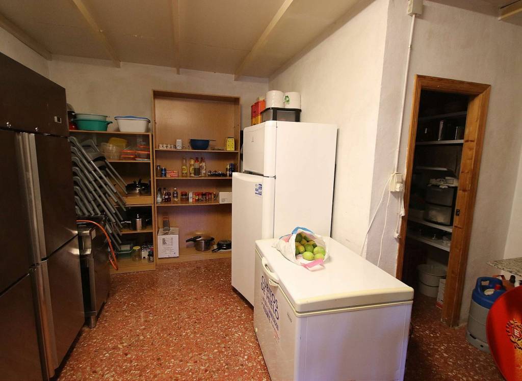 Resale - Commercial - Monovar